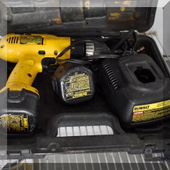 T07. DeWalt electric drill.